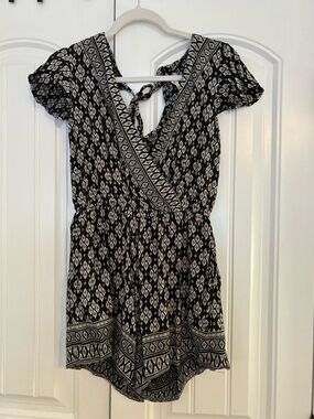 Mudd Black and White Printed Mini Dress